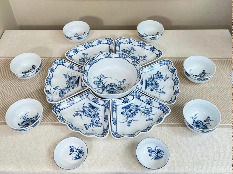 Bộ mặt trời sứ Bát tràng vẽ hoa sen